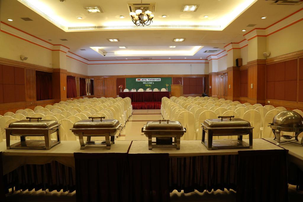 Hotel Western Gatz Тхени Экстерьер фото