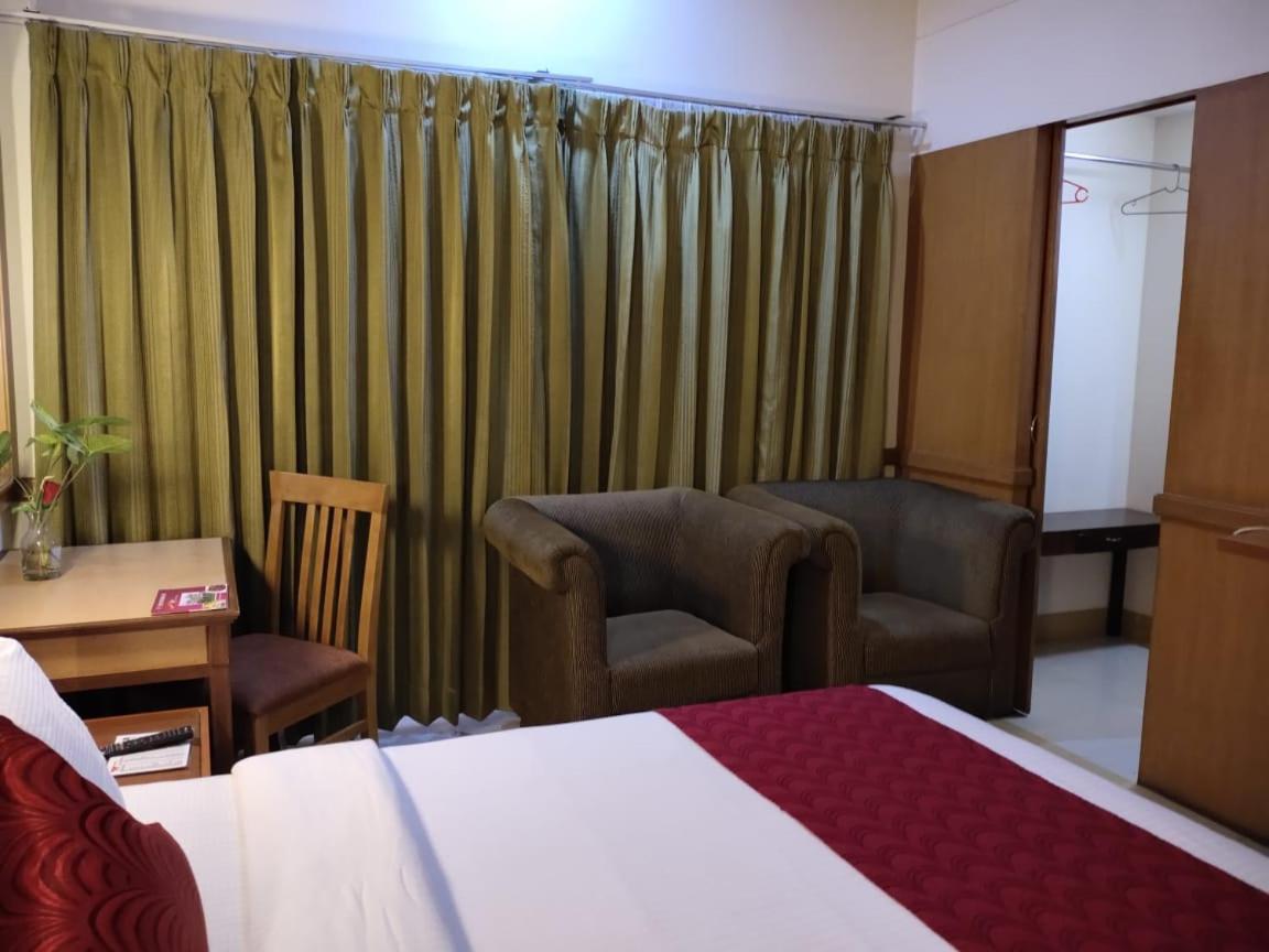 Hotel Western Gatz Тхени Экстерьер фото