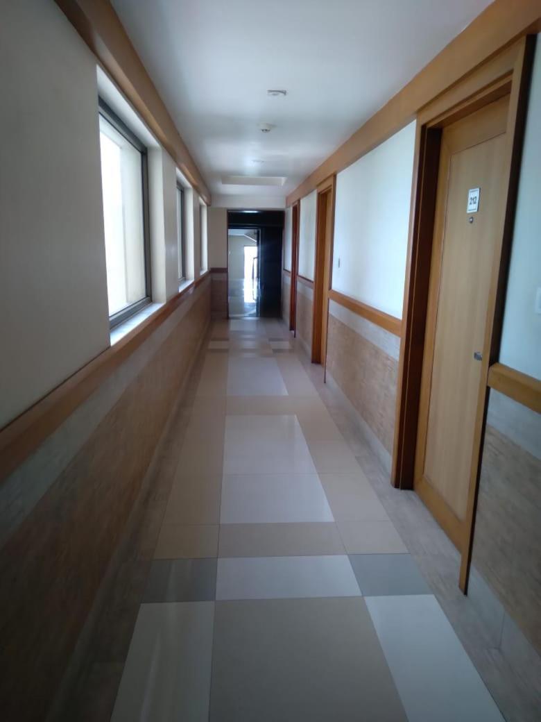 Hotel Western Gatz Тхени Экстерьер фото